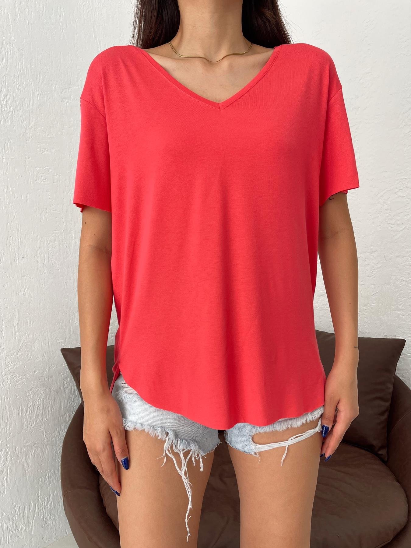 V Yaka Modal Tişört KIRMIZI