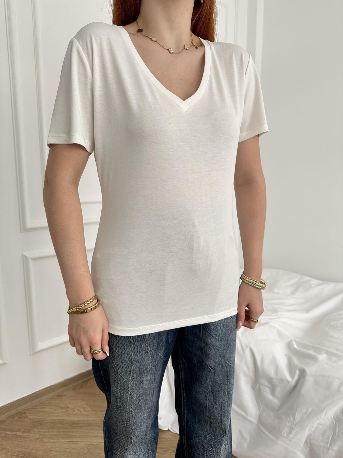 V Yaka Oversize Tişört Ekru