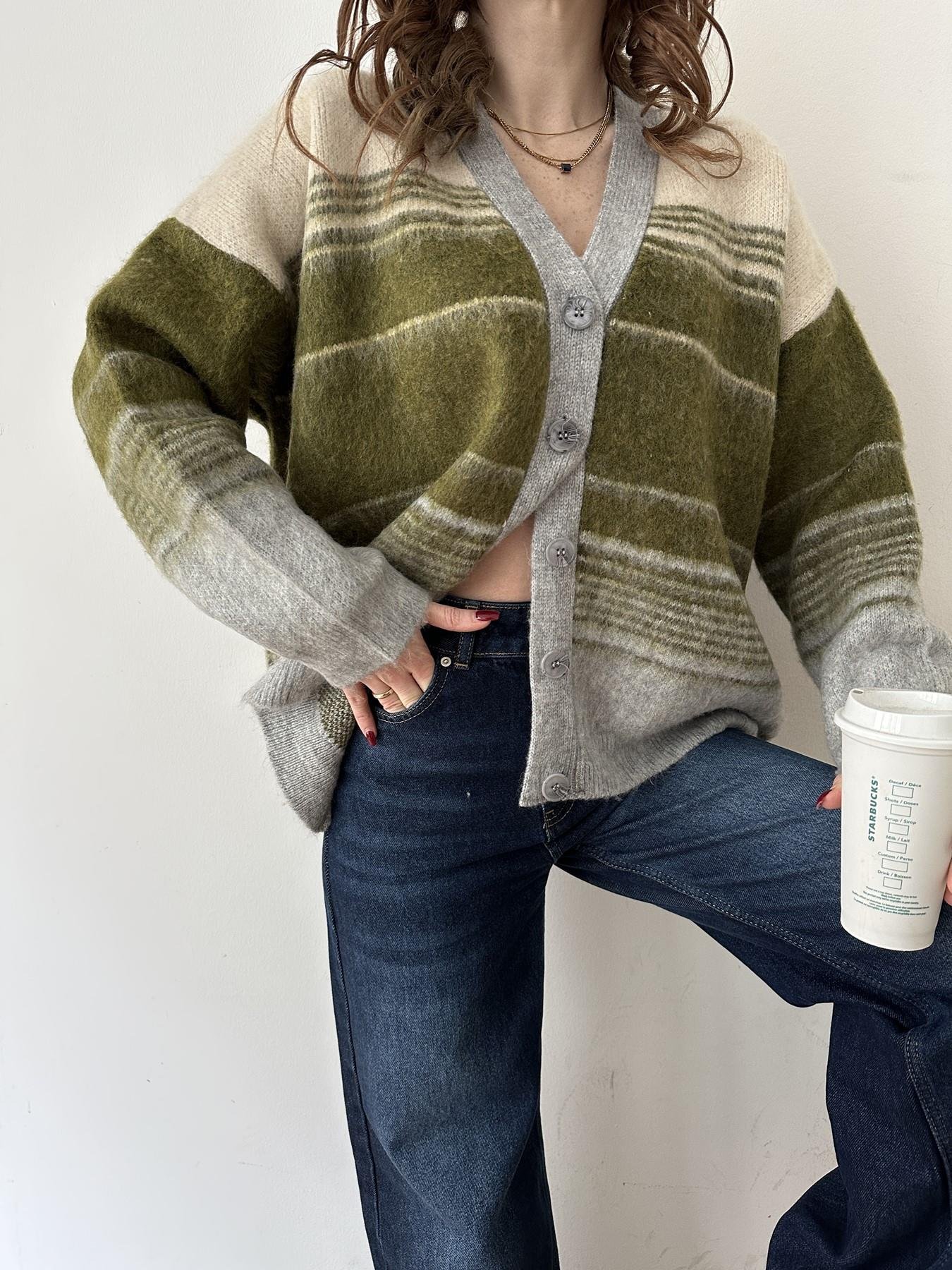 V Yaka Renkli Hırka GRİ