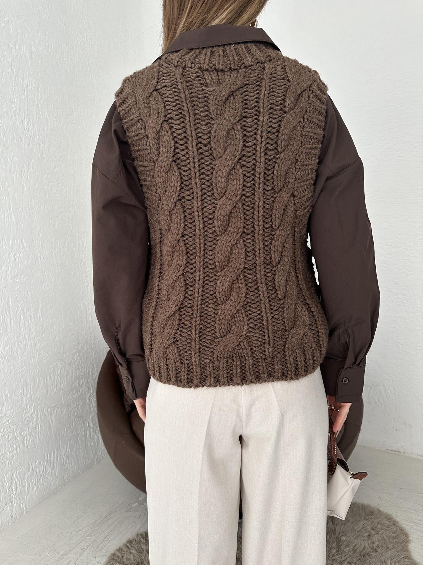 V Yaka Saç Örgü Süveter Kahve