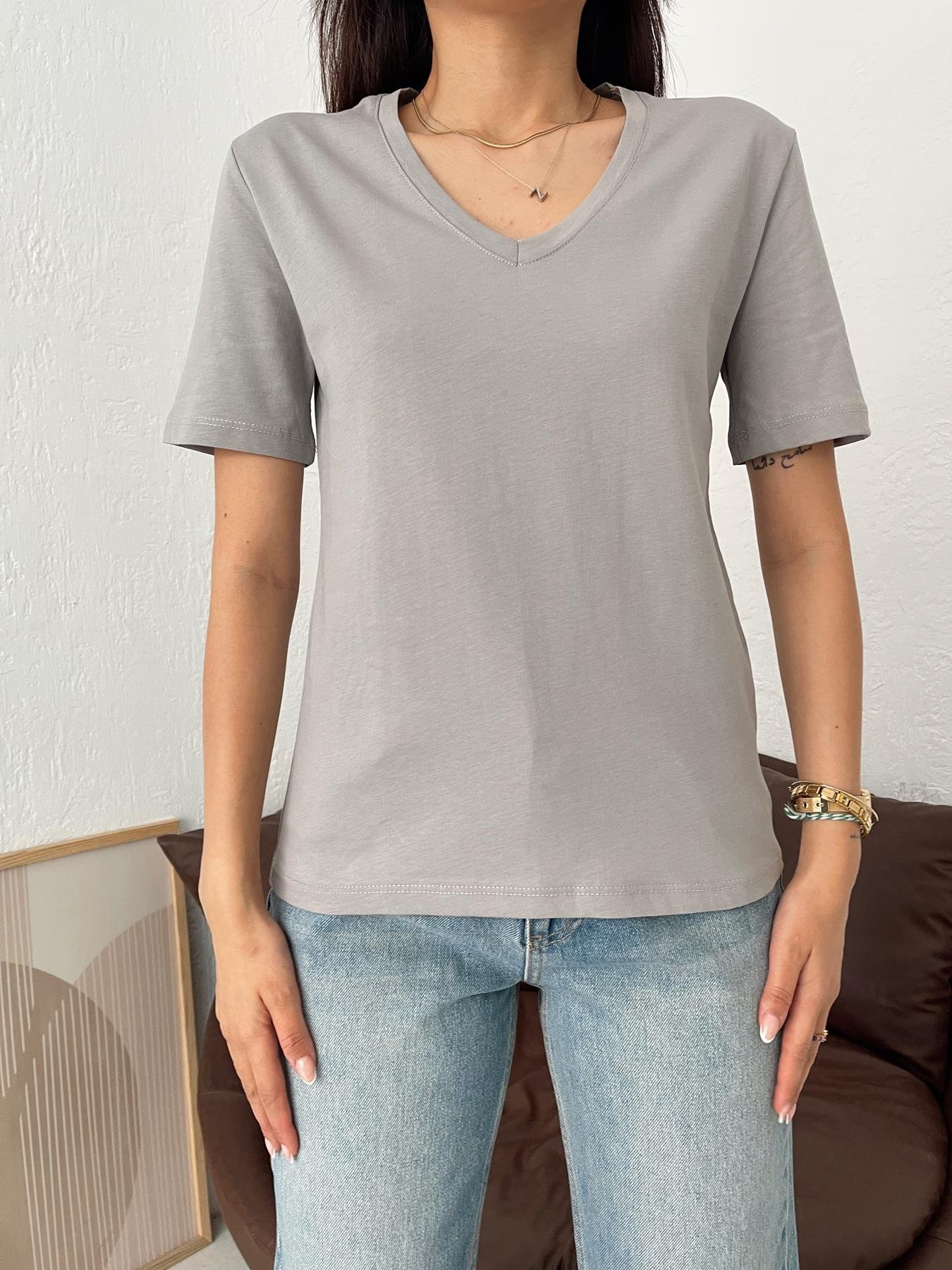 V Yaka Tişört GRİ