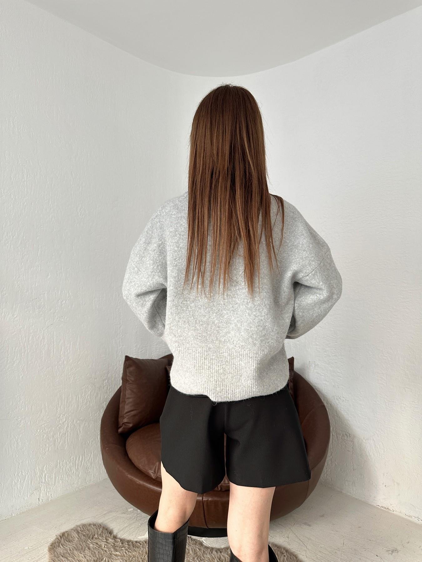 V Yaka Yumoş Kazak GRİ