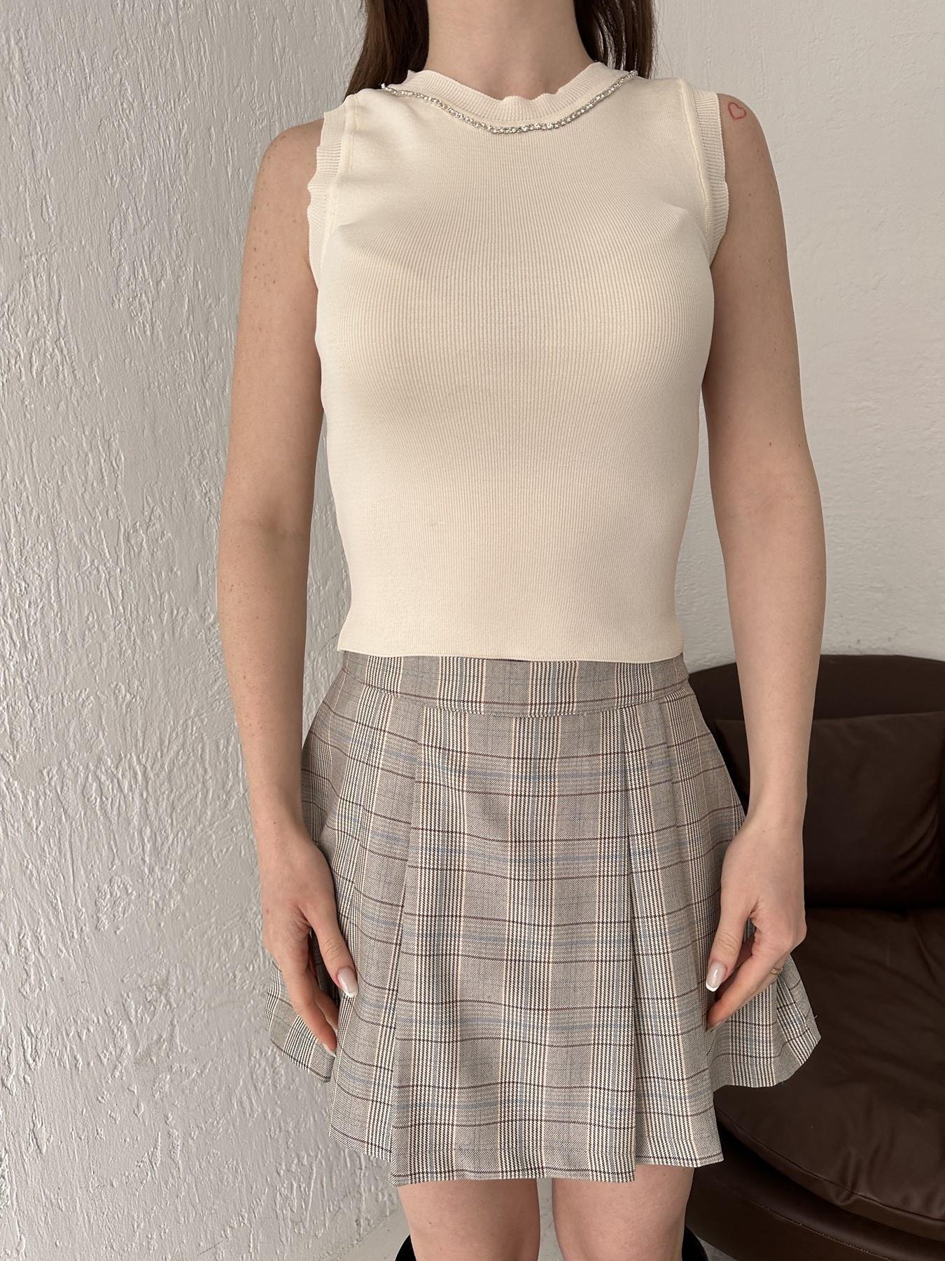 Yakası Zincirli Triko KREM