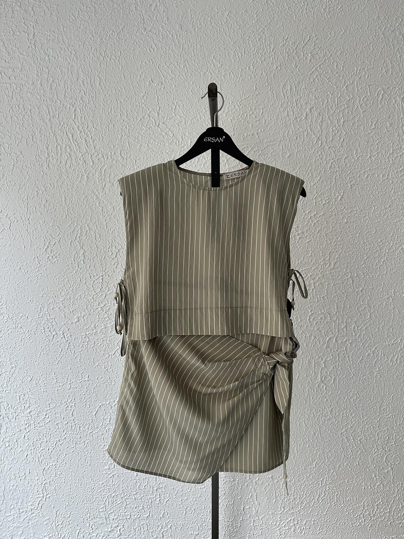 Yanları Bağlamalı Vatkalı Bluz Haki