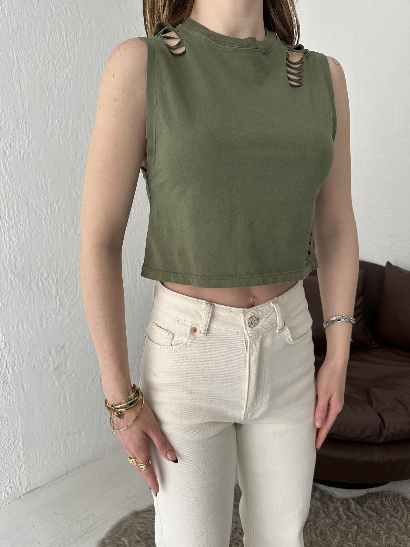 Yırtık Detay Bluz Haki