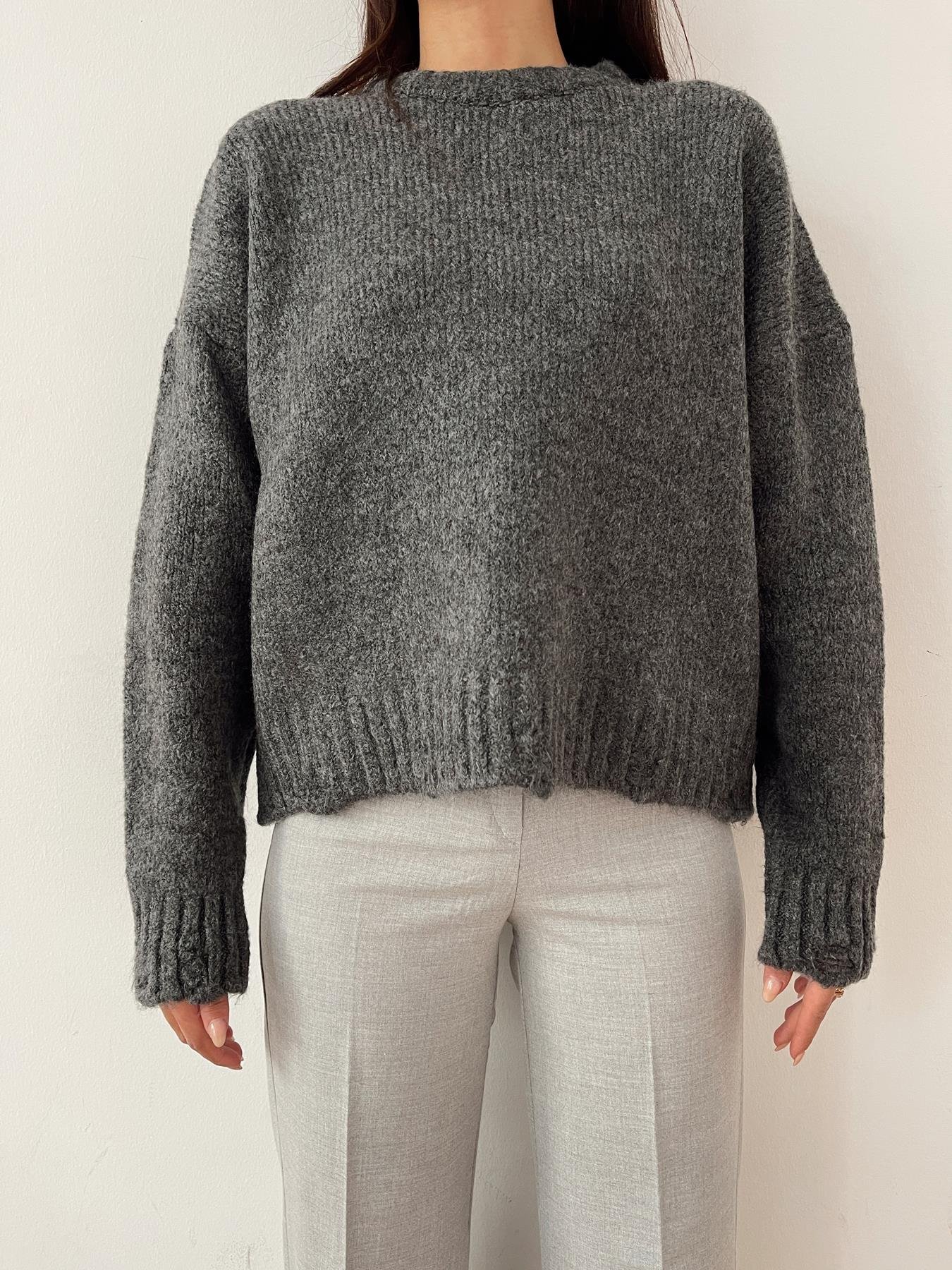 Yırtık Detaylı Triko Kazak ANTRASİT