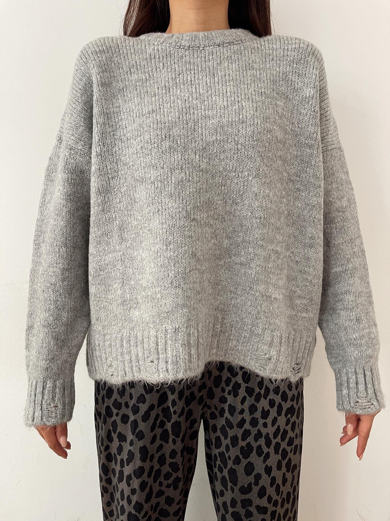 Yırtık Detaylı Triko Kazak GRİ