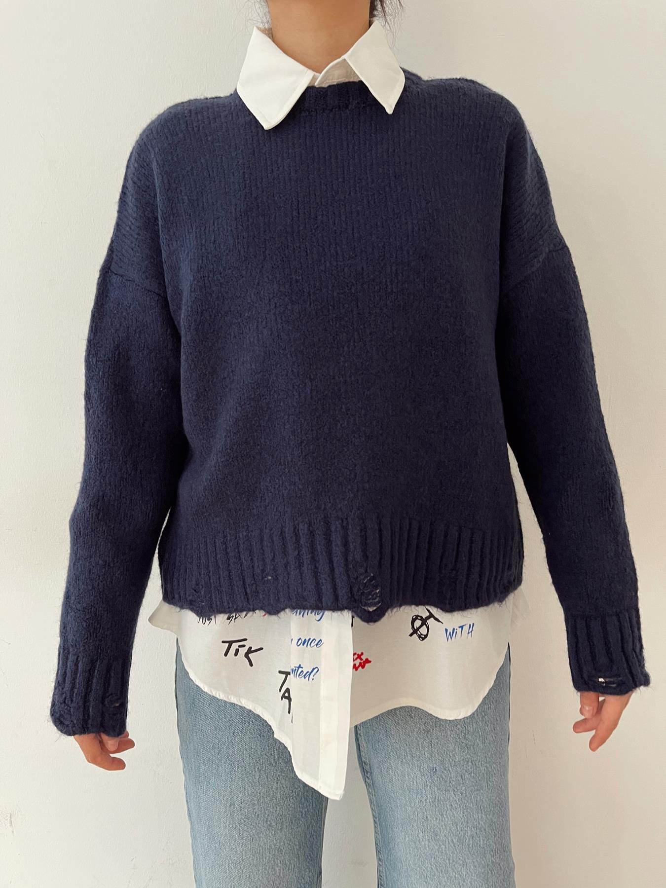 Yırtık Detaylı Triko Kazak LACİVERT