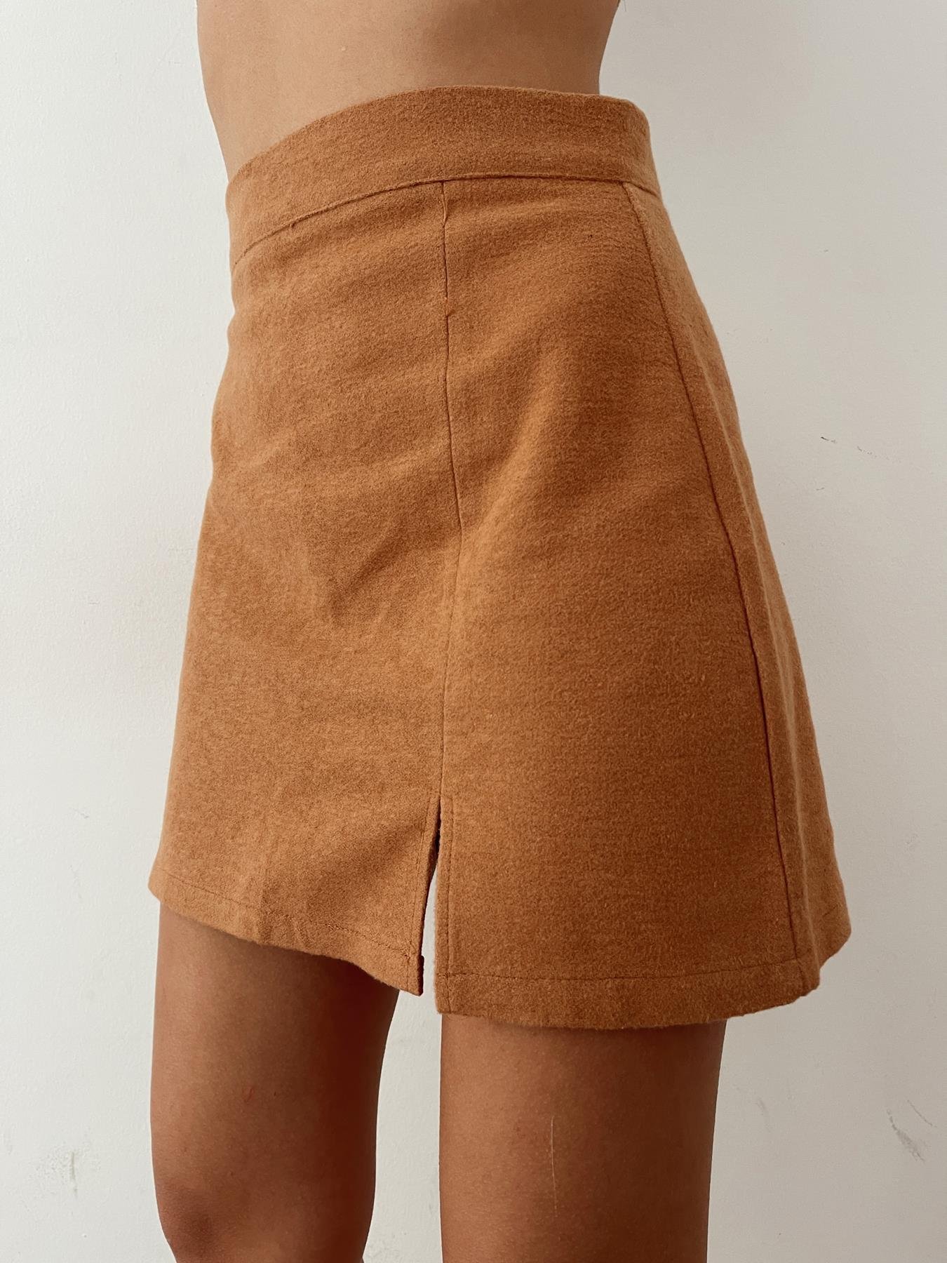 Yırtmaçlı Mini Kaşe Etek TARÇIN