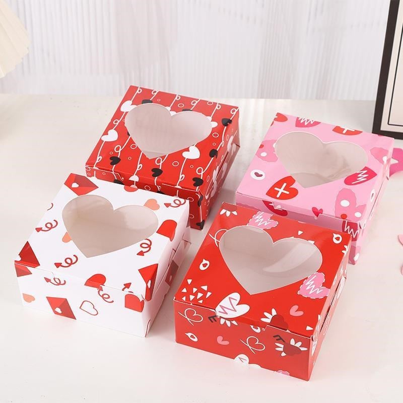12 Adet 15x15x7,5cm Karton Kutu Kalp Desenli Karışık Model
