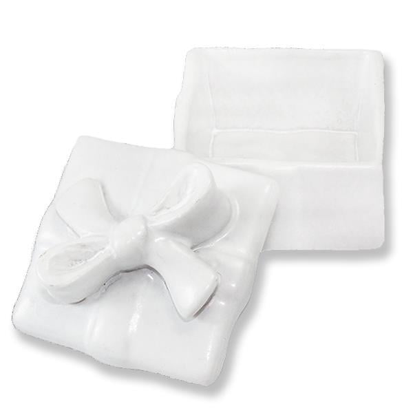 24 Adet Beyaz Fiyonklu Kare Kutu Biblo 4x4cm