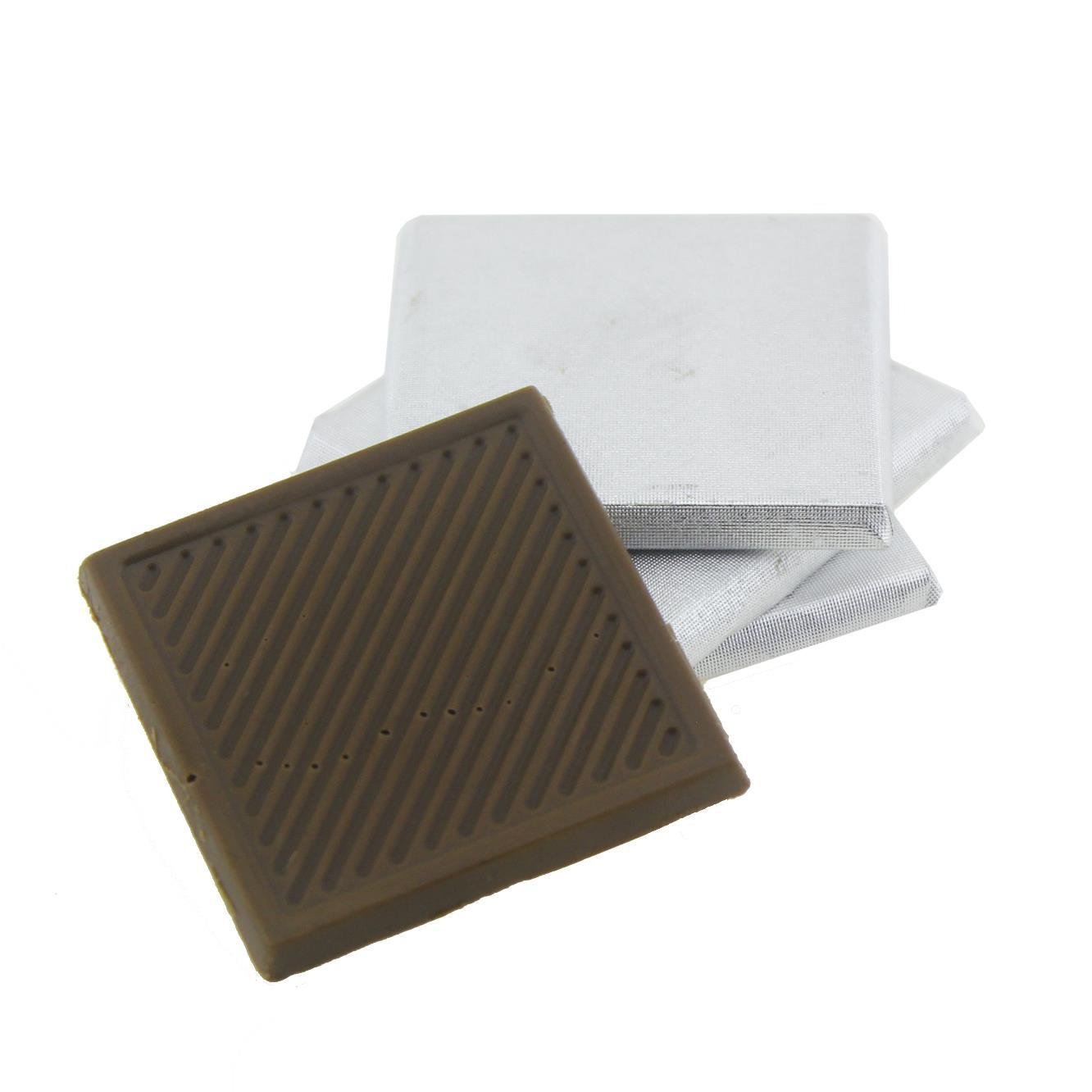 24 Adet Madlen Çikolata İyi Bayramlar Ahşap Kutuda