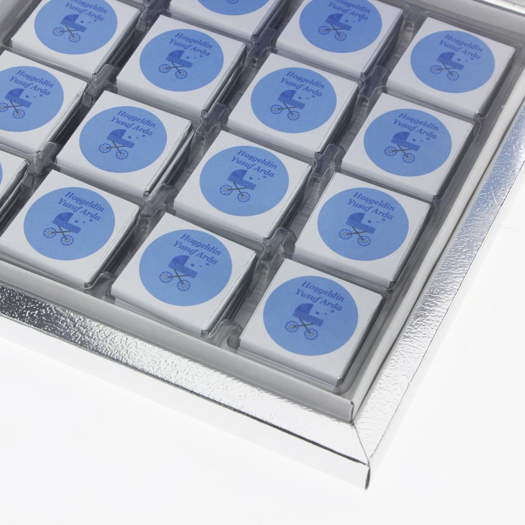 48 Adet İsim Etiketli Pusetli Bebek Madlen Çikolata