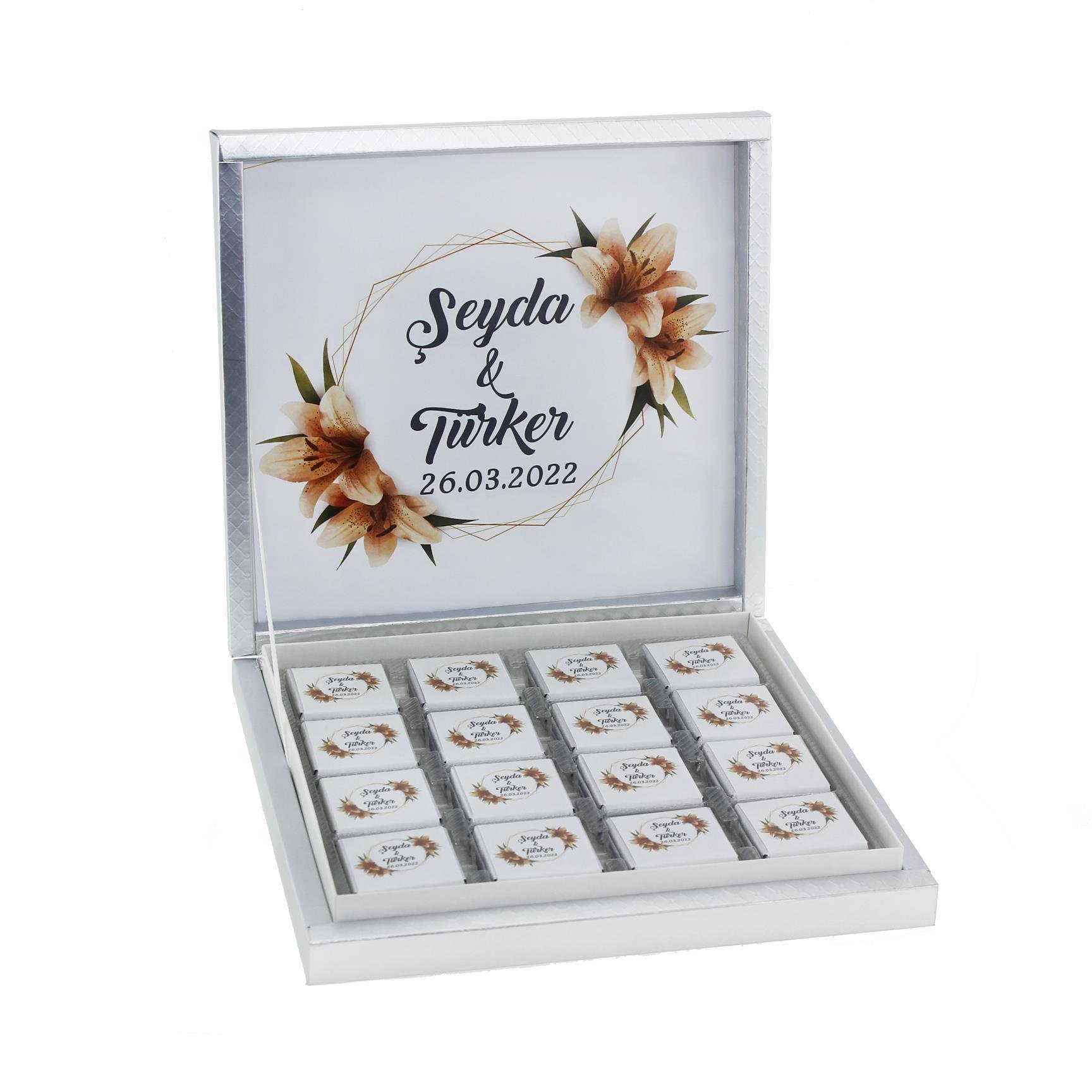 48 Adet Zambak Çiçekli Söz Nişan Çikolatası İsme Özel Madlen