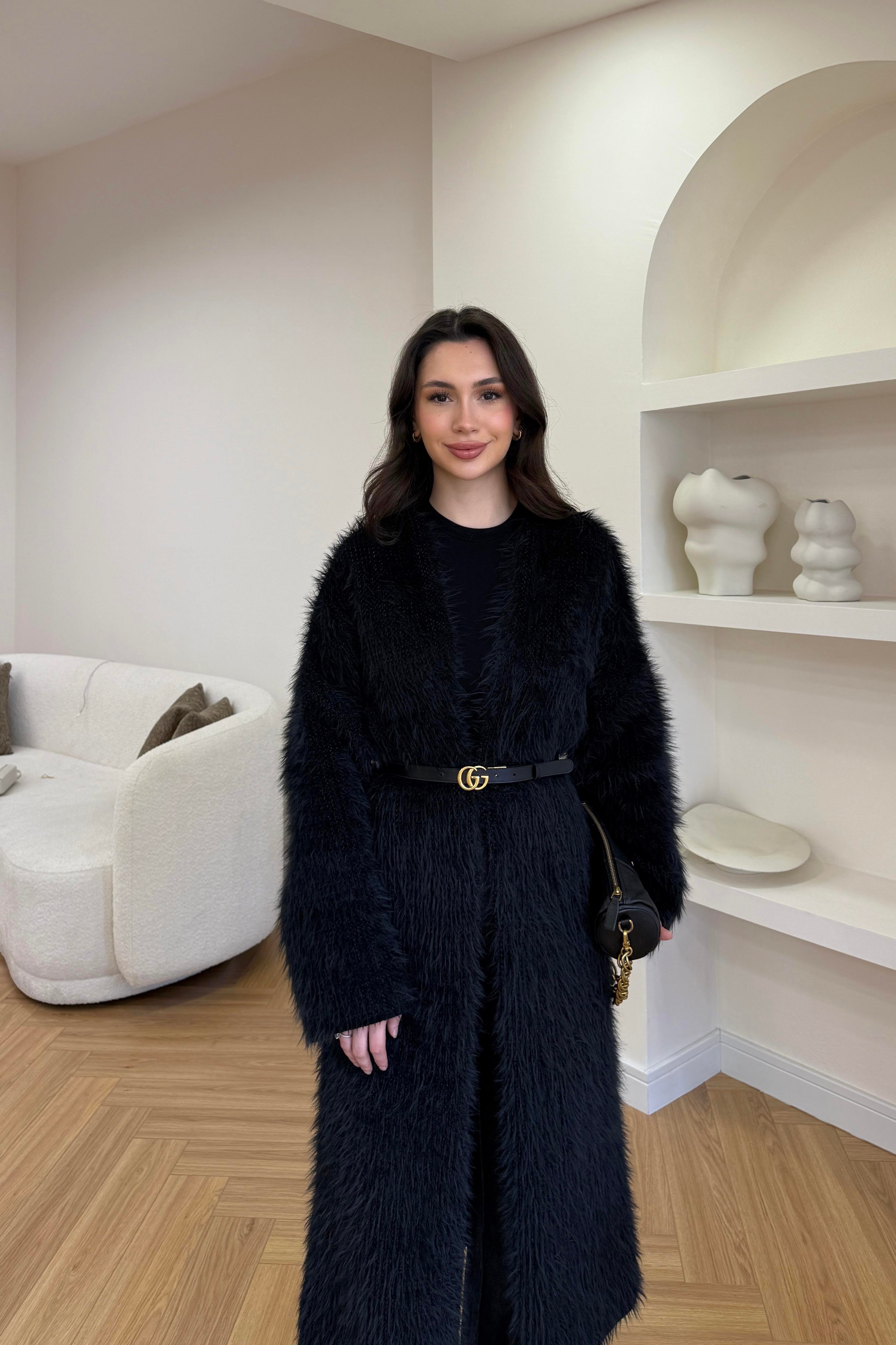 COSY TÜYLÜ HIRKA - SİYAH