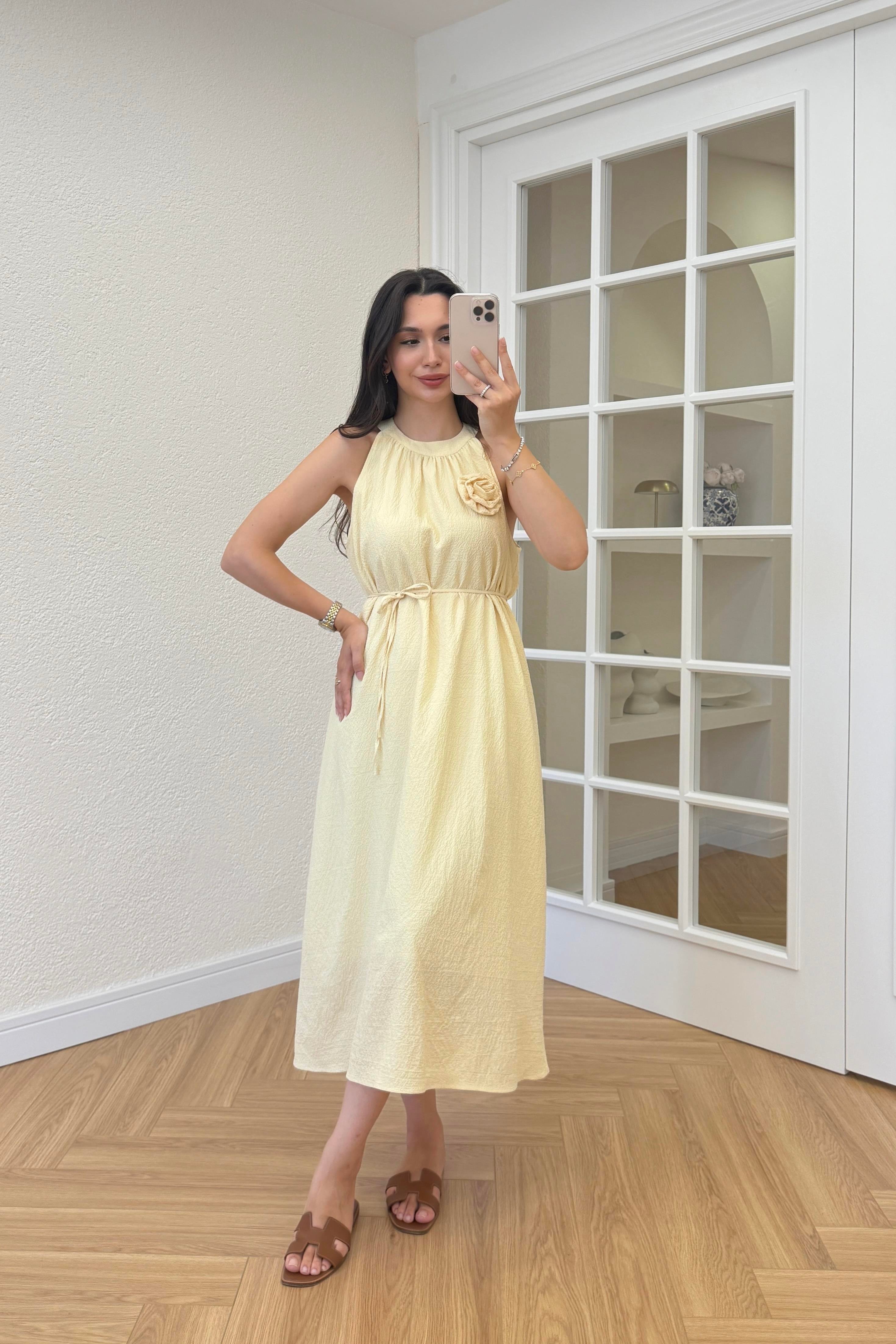 DORA GÜL BROŞLU ELBİSE - SARI