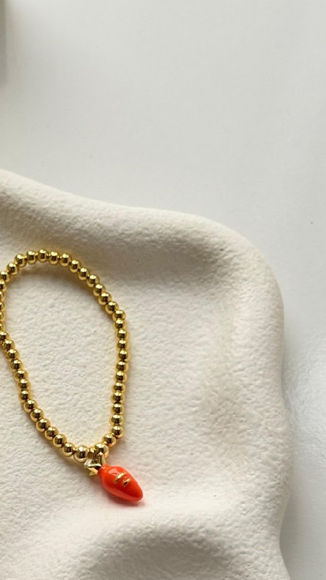 Meyve Sallantılı Gold Sıralı Lastik Bileklik