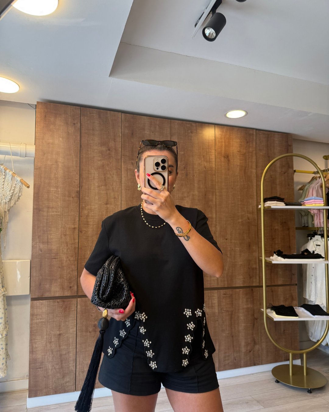 Premium Doku Lazer Kesim Taşlı Tişört 