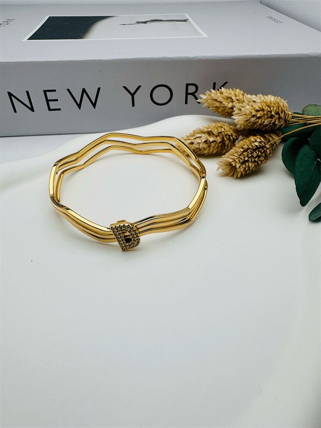 Charmlı Ajda Bilezik D Harfi  (Gold) 6,7mm 22064
