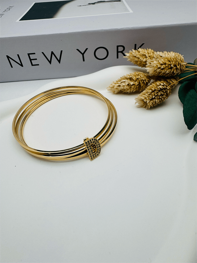 Charmlı Ajda Bilezik D Harfi  (Gold) 6mm 22065