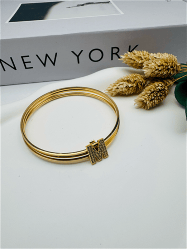 Charmlı Ajda Bilezik M Harfi  (Gold) 6,7mm  22084