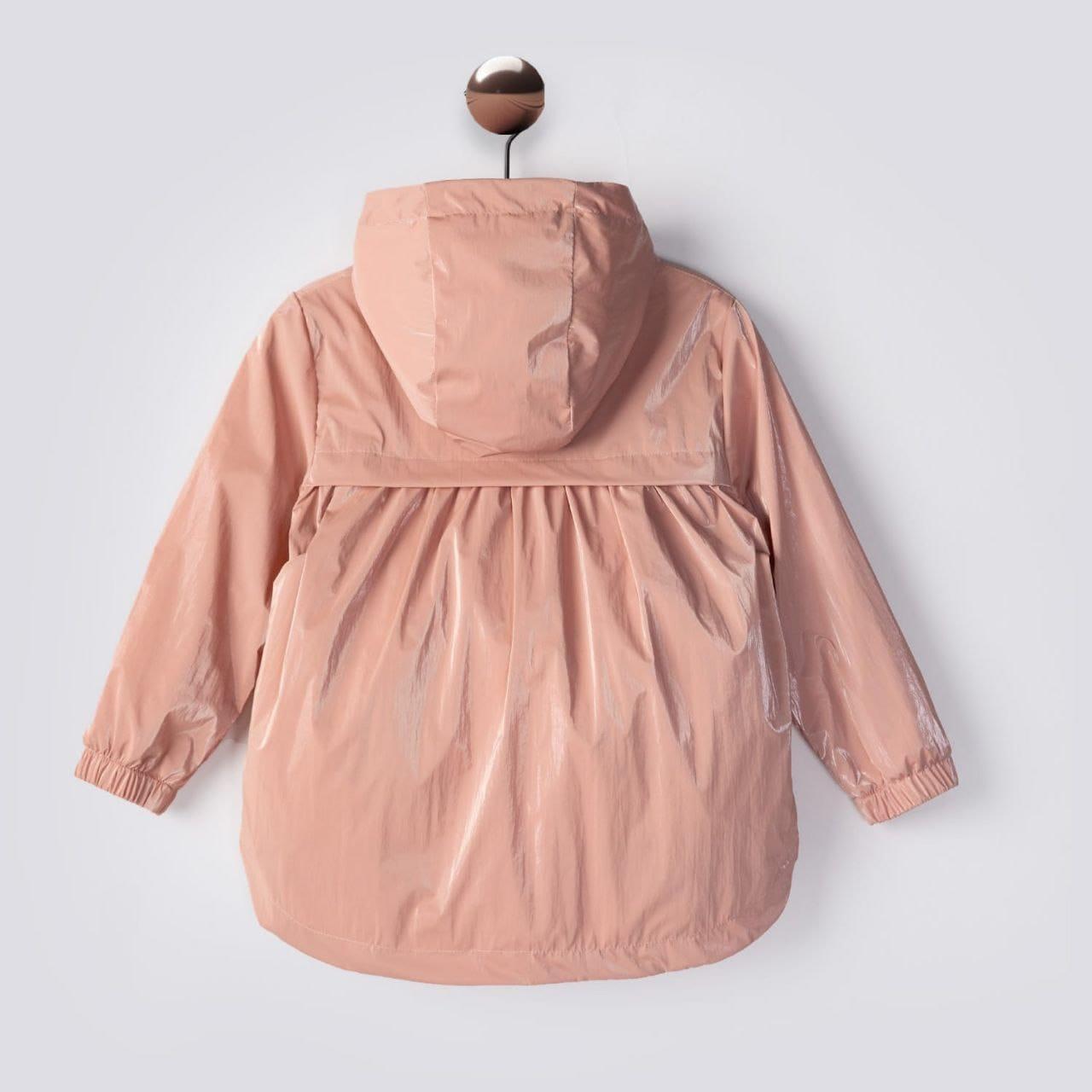 Pembe yağmurluk