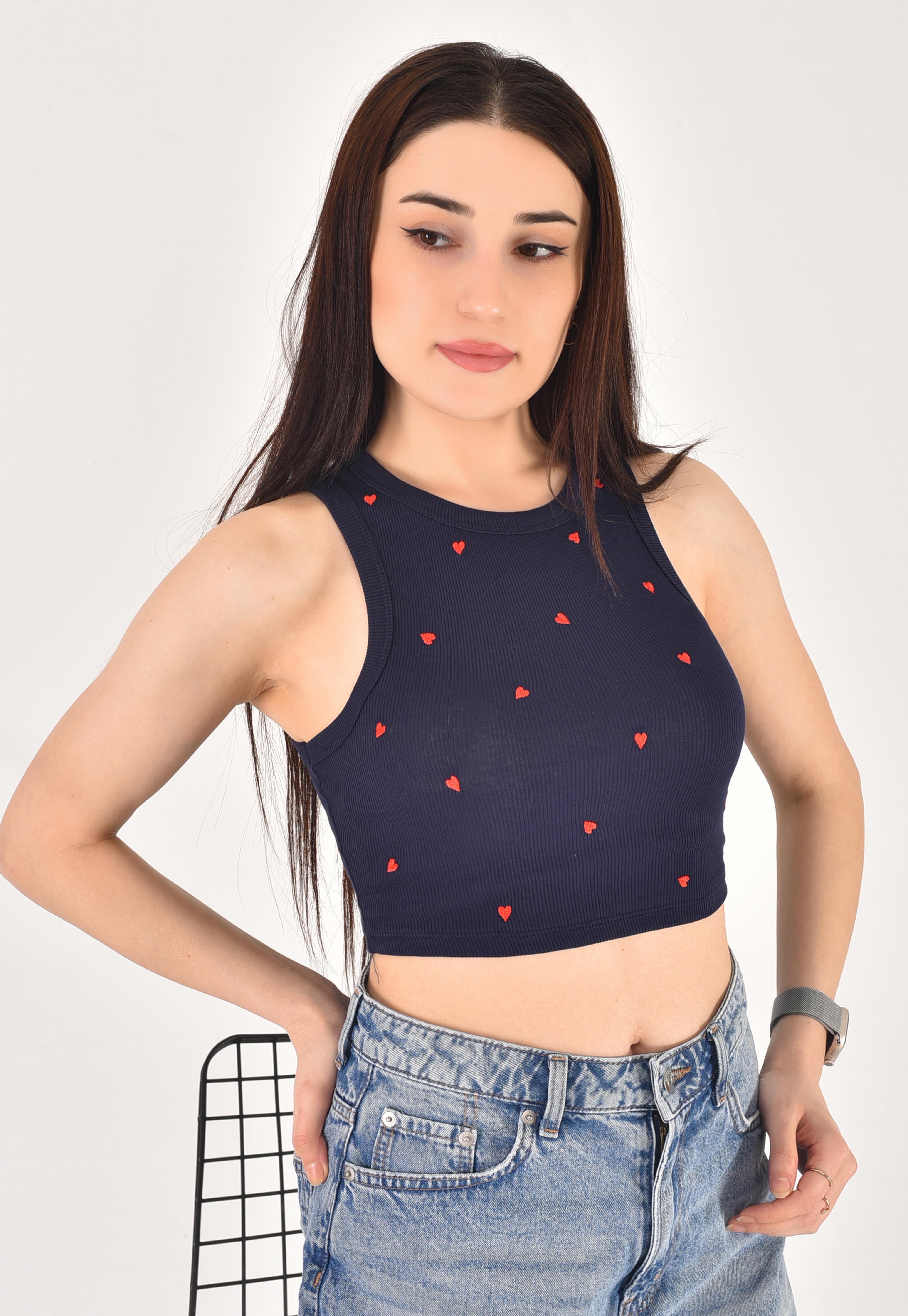 Kalp Motif Nakışlı Baskılı Halter Yaka Crop