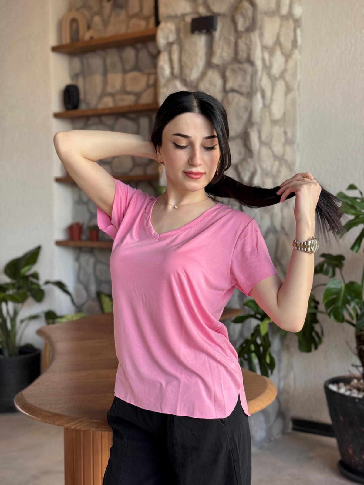 V Yaka Lazer Kesim Comfort T-Shirt