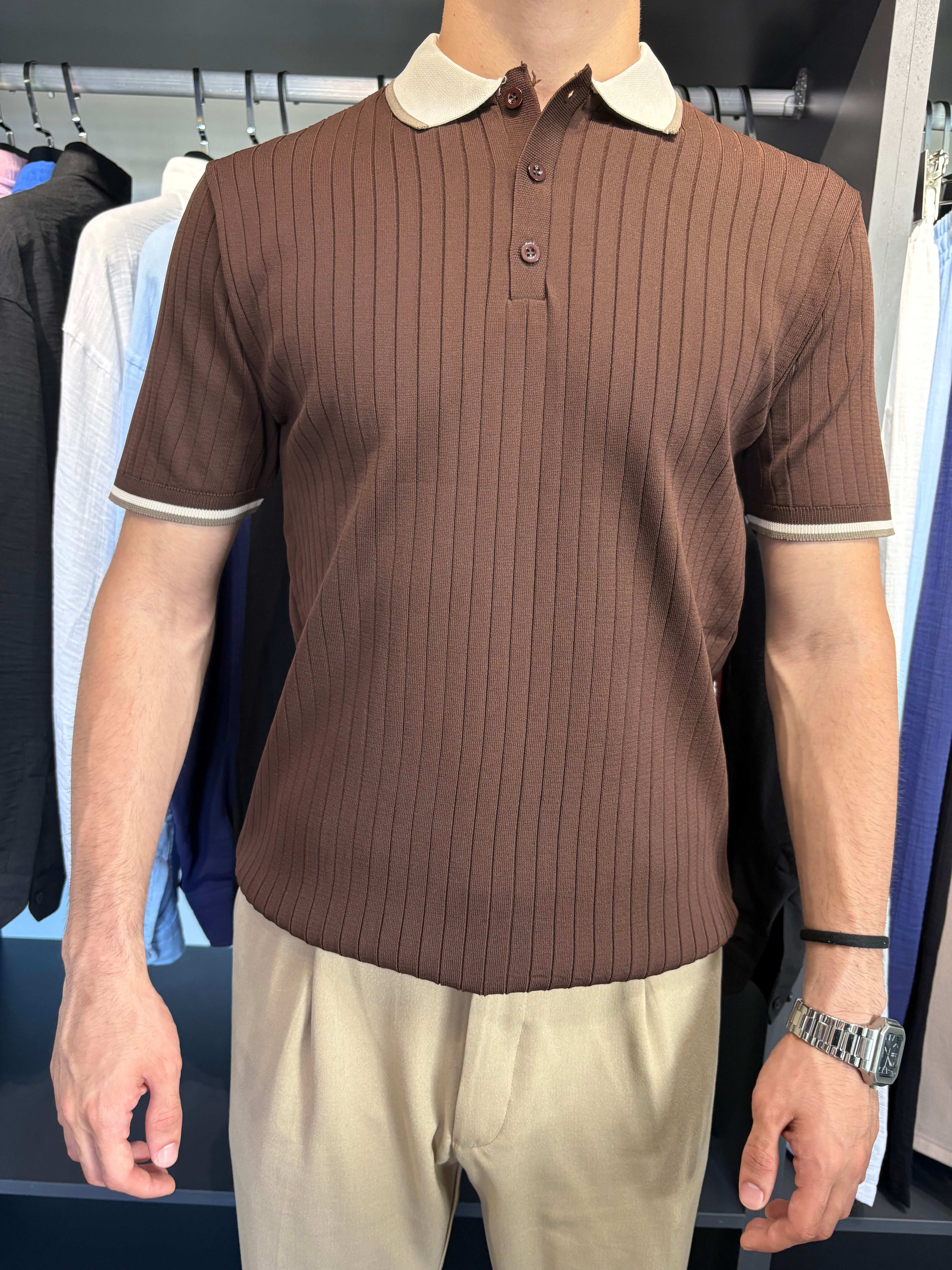 Yaka Detay Fitilli Triko Tshirt Kahverengi