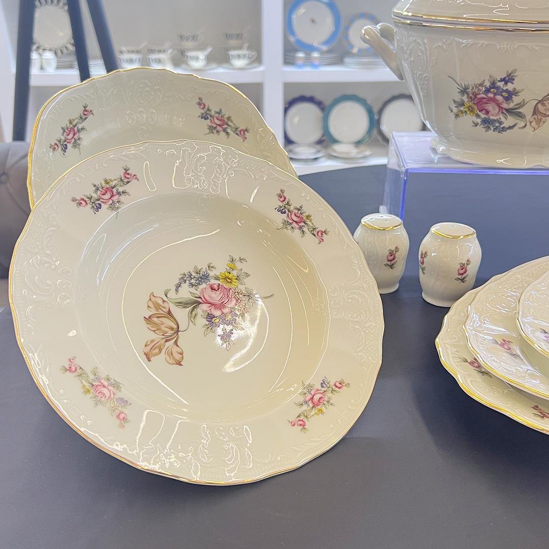 12 Kişilik Porselen Yemek TakımlarıBernadotte Czech Republic Eternal 77 Piece Dinner Set Gold