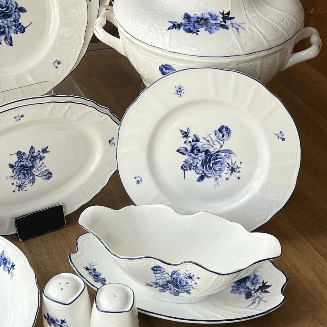 Dinner Set for 12Royking Blue Garden 62 Piece Porcelain Dinner Set for 12 People
