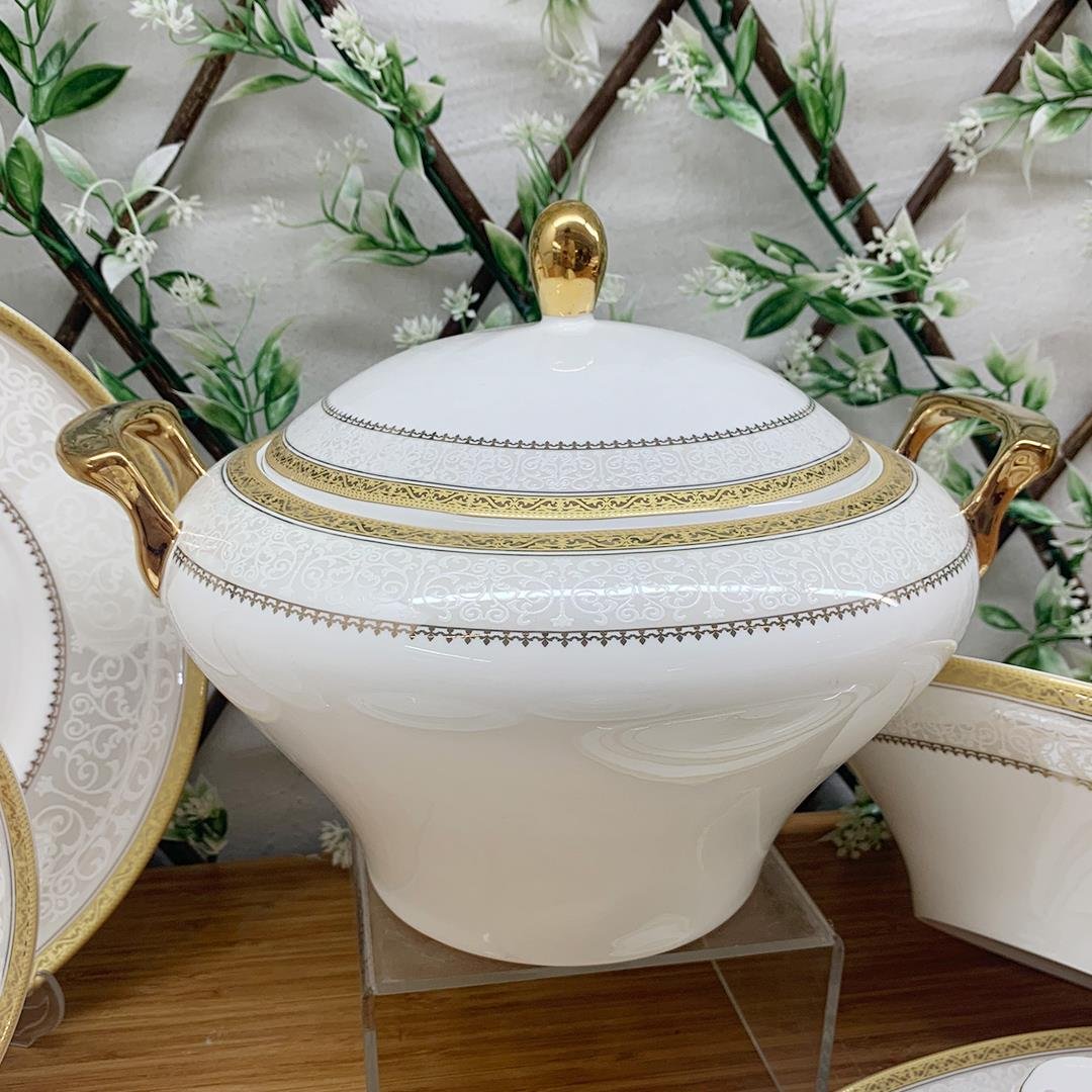 Serena (10点セット) Serenat 60 Piece Porcelain Dinner Set for 12 People 8684704100260