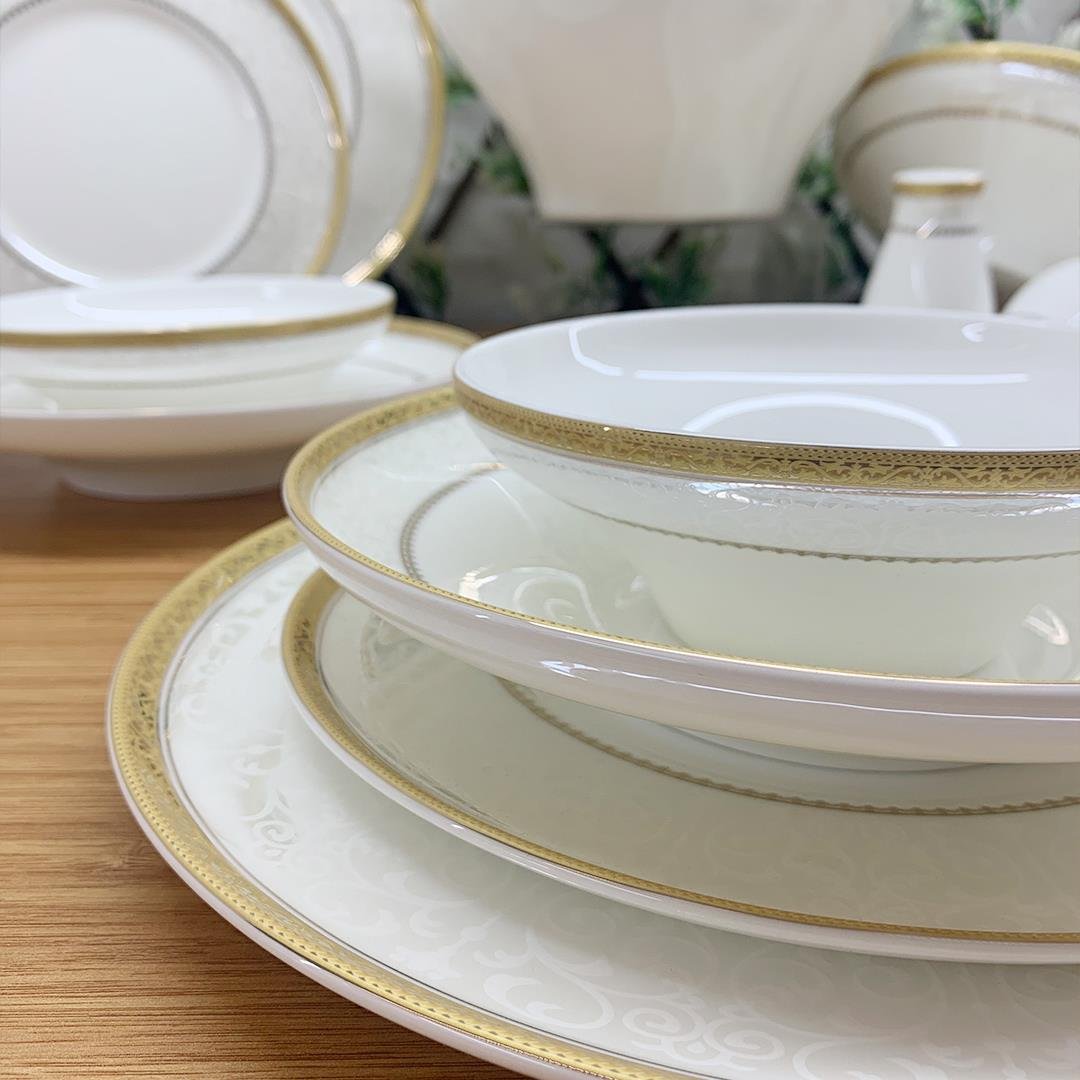 Serenat 60 Piece Porcelain Dinner Set for 12 People 8684704100260