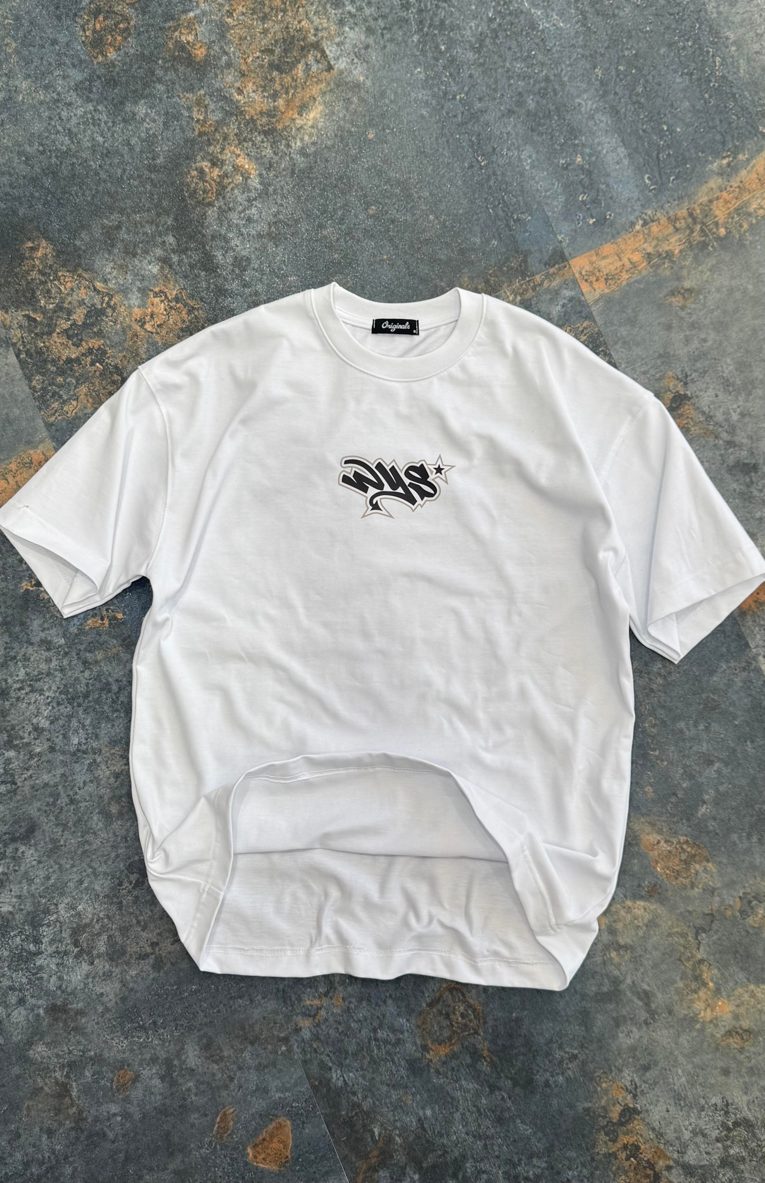 Grafiti Baskılı Beyaz Oversize T-Shirt