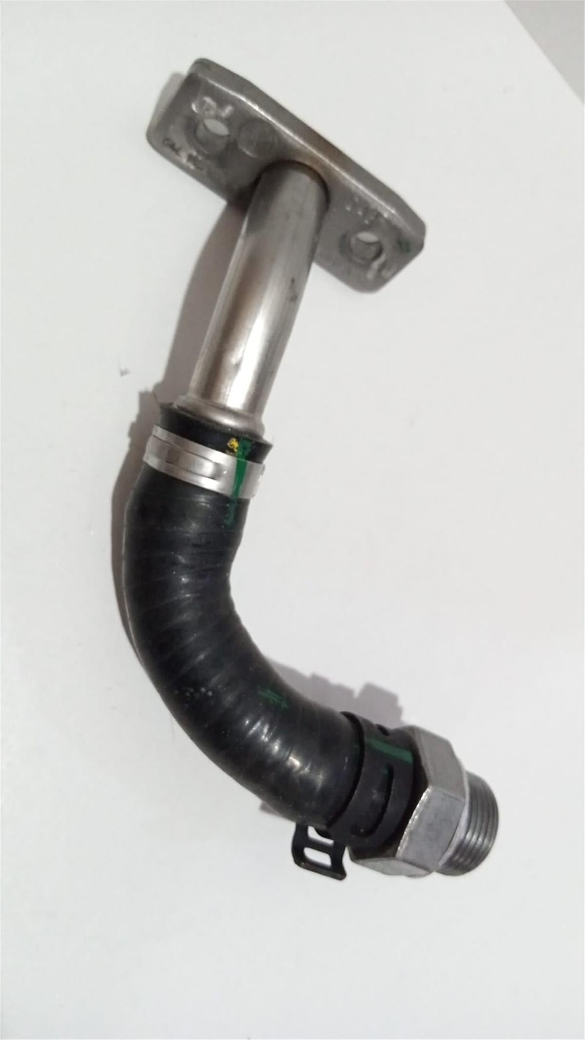 06L145735G TURBO YAĞLAMA BORUSU