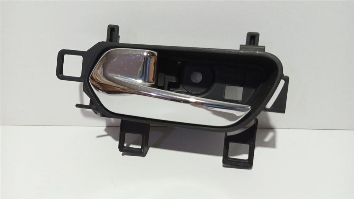 806715FA6A SOL İÇ KAPI KOLU