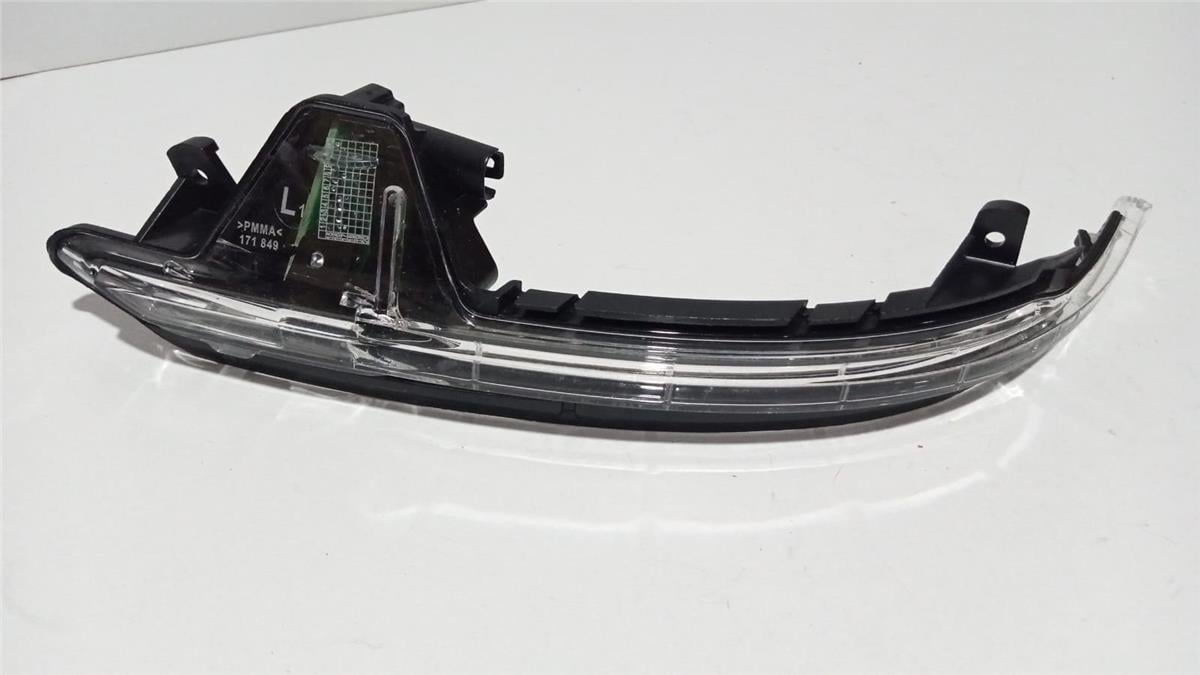 Audı A8 Ayna Sinyali Sol 4H0 949 101 A