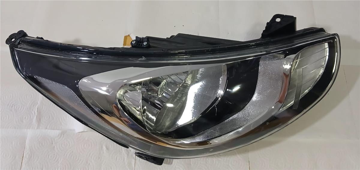 SAĞ FAR HYUNDAİ-ACCENT BLUE 2011-2019 HYUNDAİ-ACCENT BLUE 2011-2019