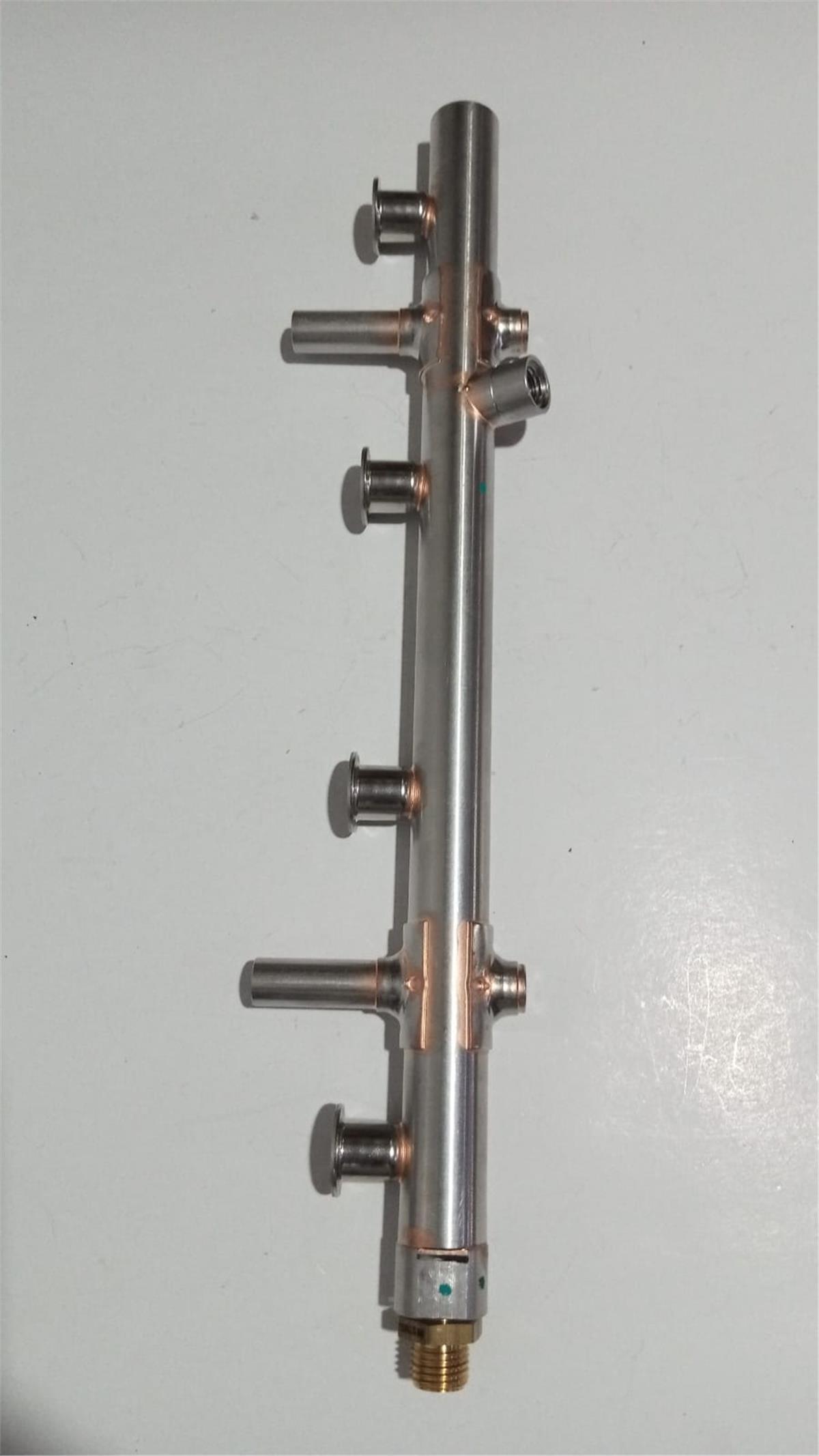 VM-OEM VW FUEL RAİL 06K133317AA