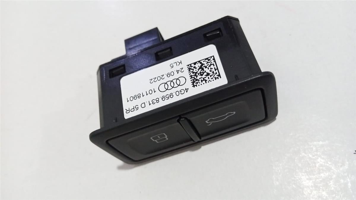 VW AUDI SKODA SEAT OEM BAGAJ KİLİT DÜĞMESİ 4G0 959 831 D