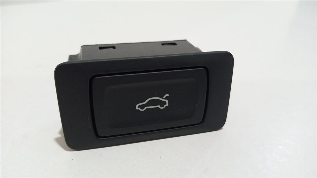 VW AUDI SKODA SEAT OEM BAGAJ KİLİT DÜĞMESİ 4G0 959 831 C