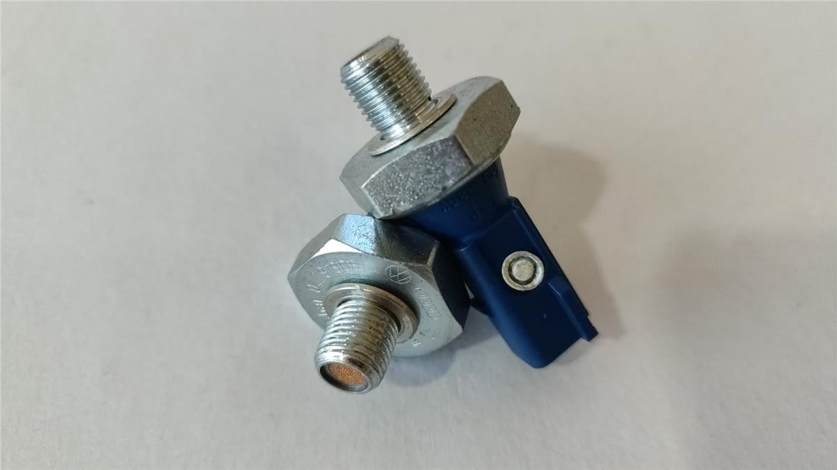 VW AUDI SKODA SEAT OEM MOTOR YAĞI BASINÇ SENSÖRÜ 04E 919 081 A