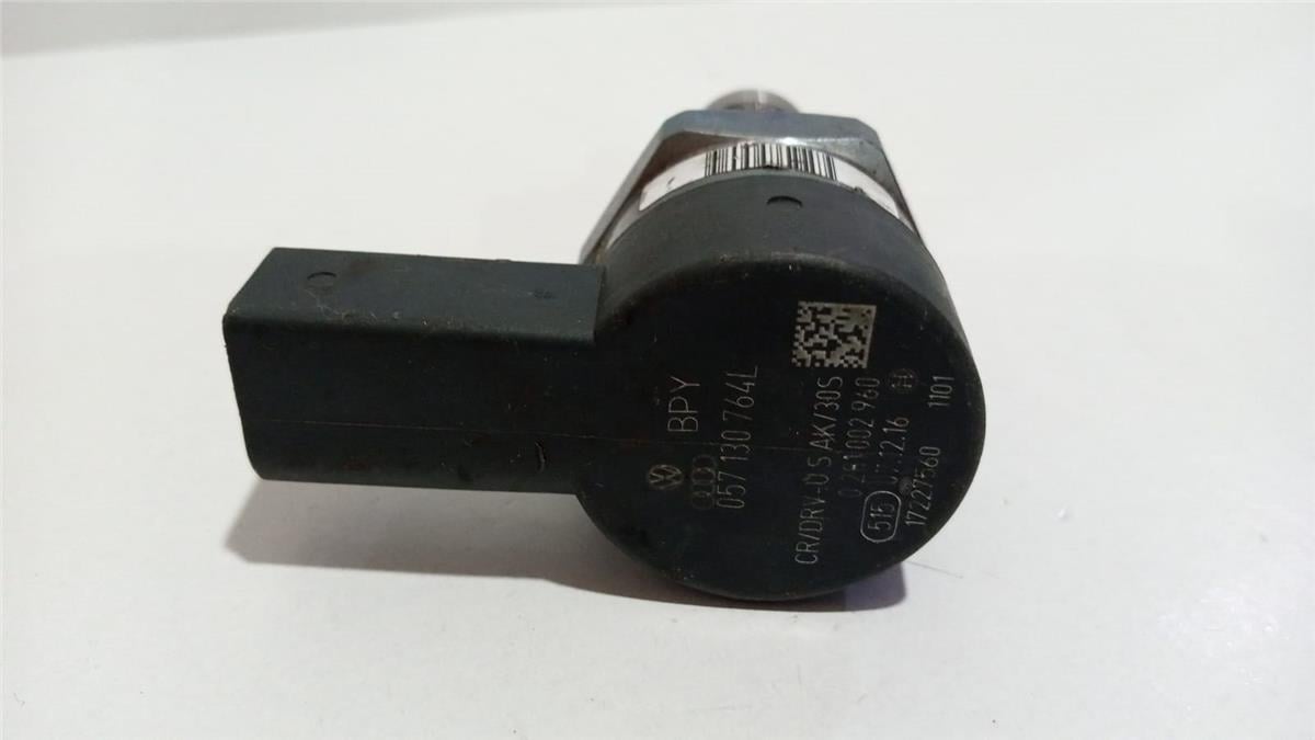 VW-AUDİ-SKODA-SEAT-OEM VW ENJEKTÖR BASINÇ VALFI 057130764L 0281002969