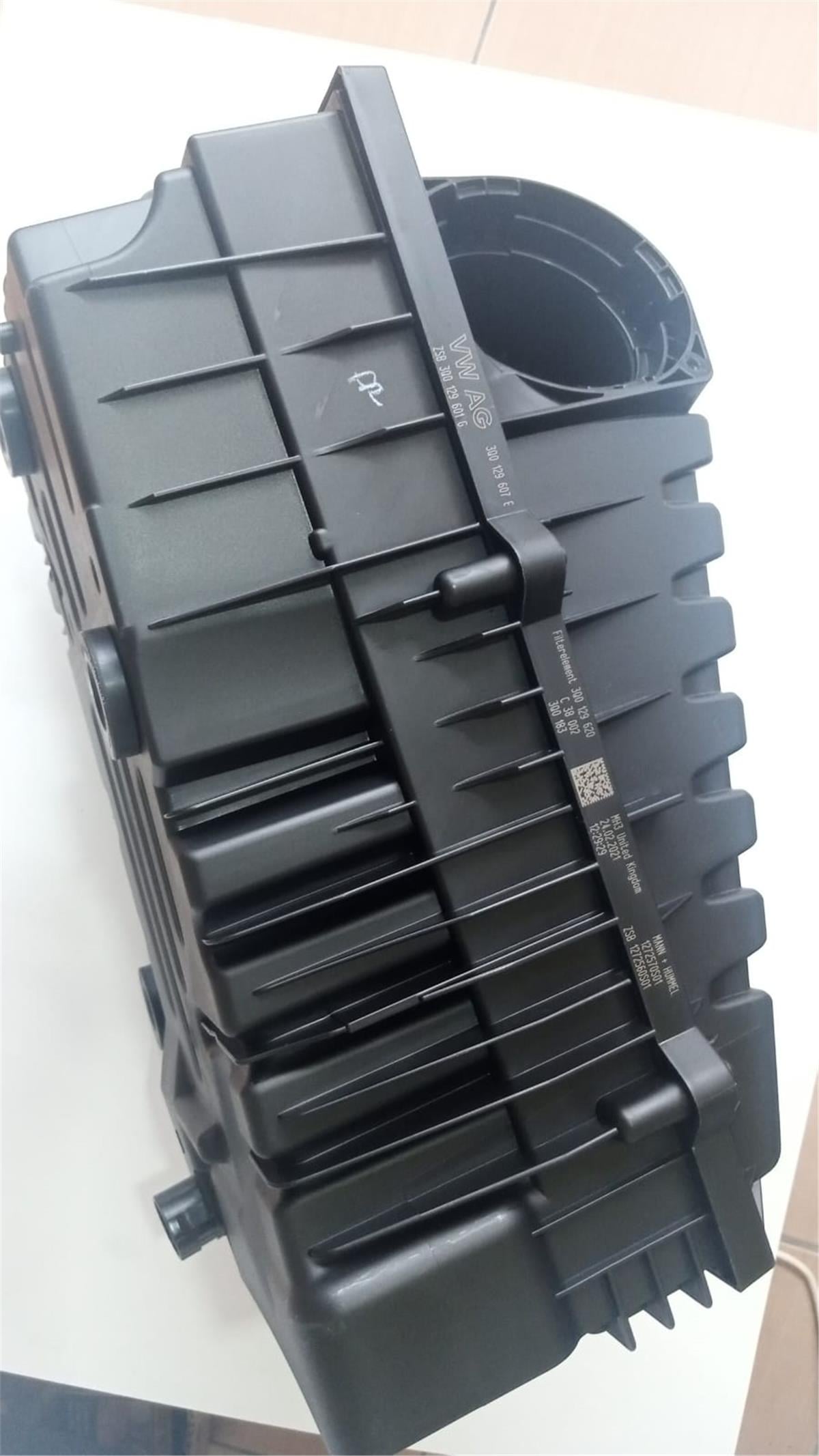 VW-AUDİ-SKODA-SEAT-OEM VW HAVA FILTRE KAZANI 3Q0129607