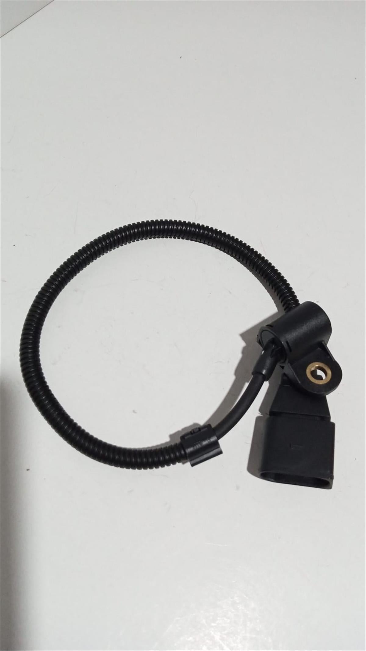 VW-OEM EKSANTRİK MİLİ SENSÖRÜ 9805940