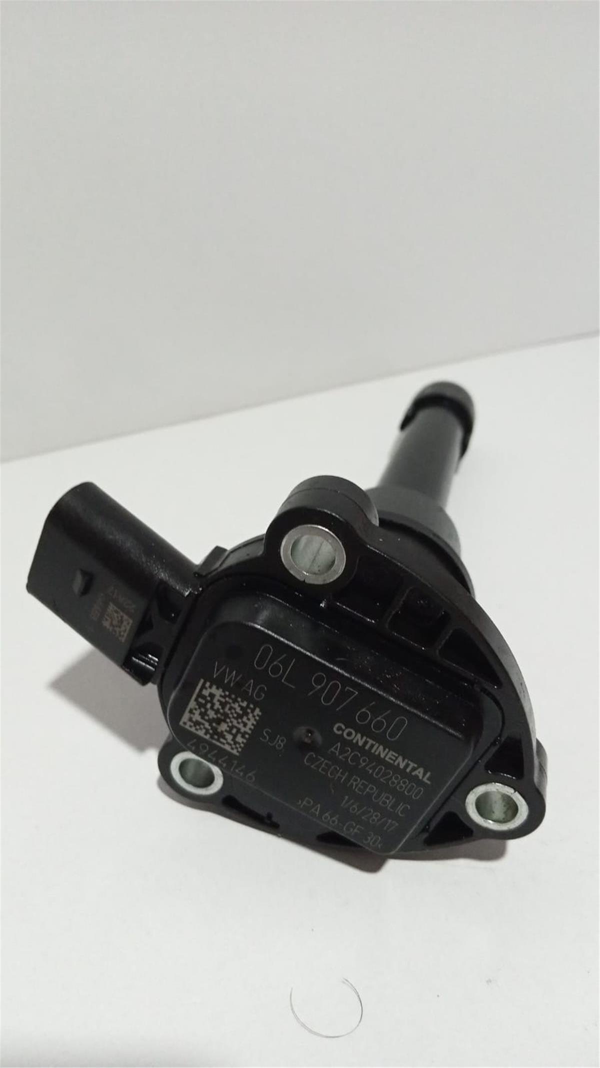 VW-OEM YAĞ BASINÇ SENSÖRÜ 06L907660