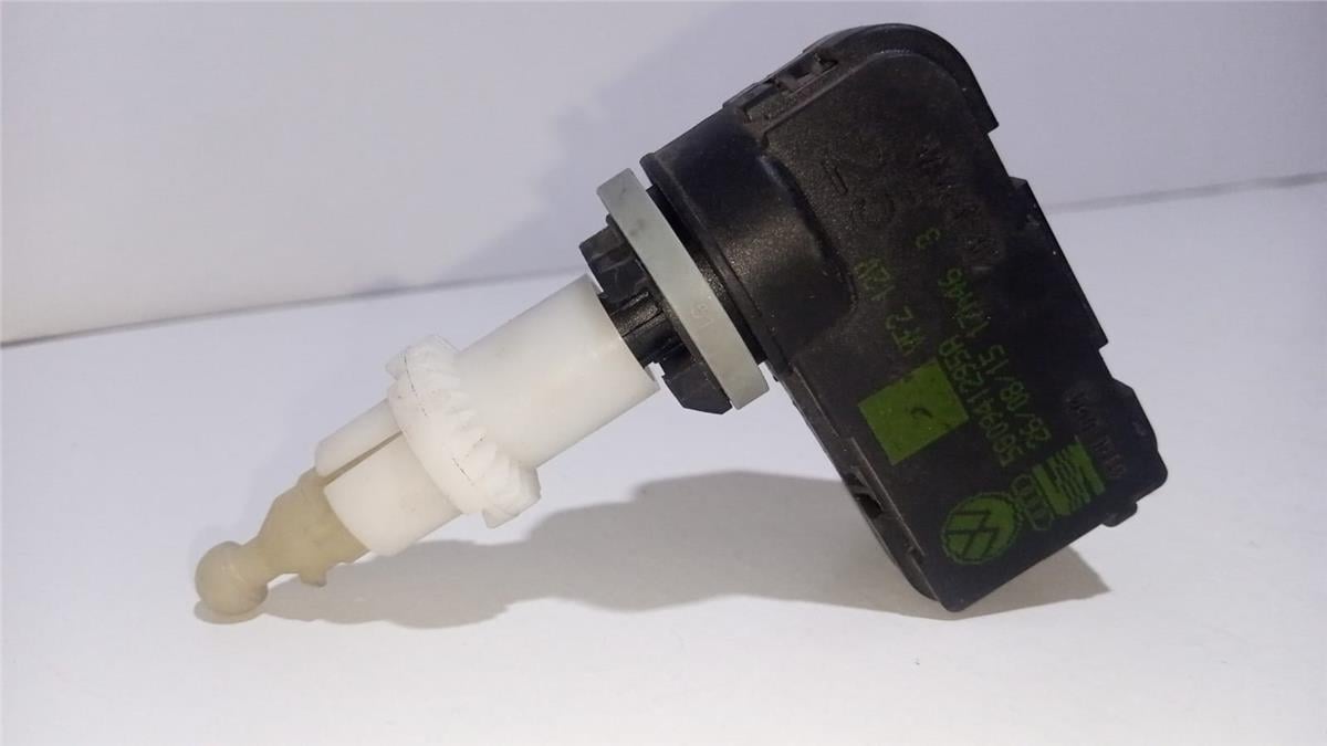 VW-VAG-OEM VW FAR AYAR MOTORU 5G0941295A