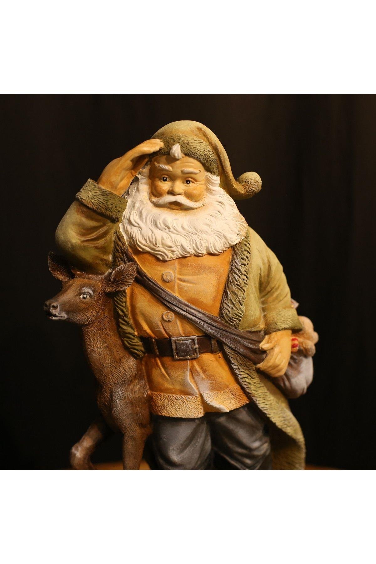Orman Kaşifi Noel Baba ve Geyik Yoldaş Figürü