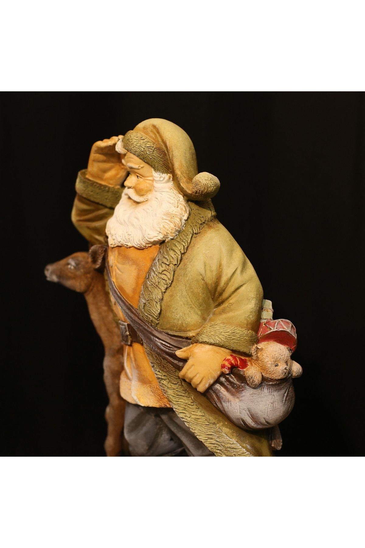 Orman Kaşifi Noel Baba ve Geyik Yoldaş Figürü