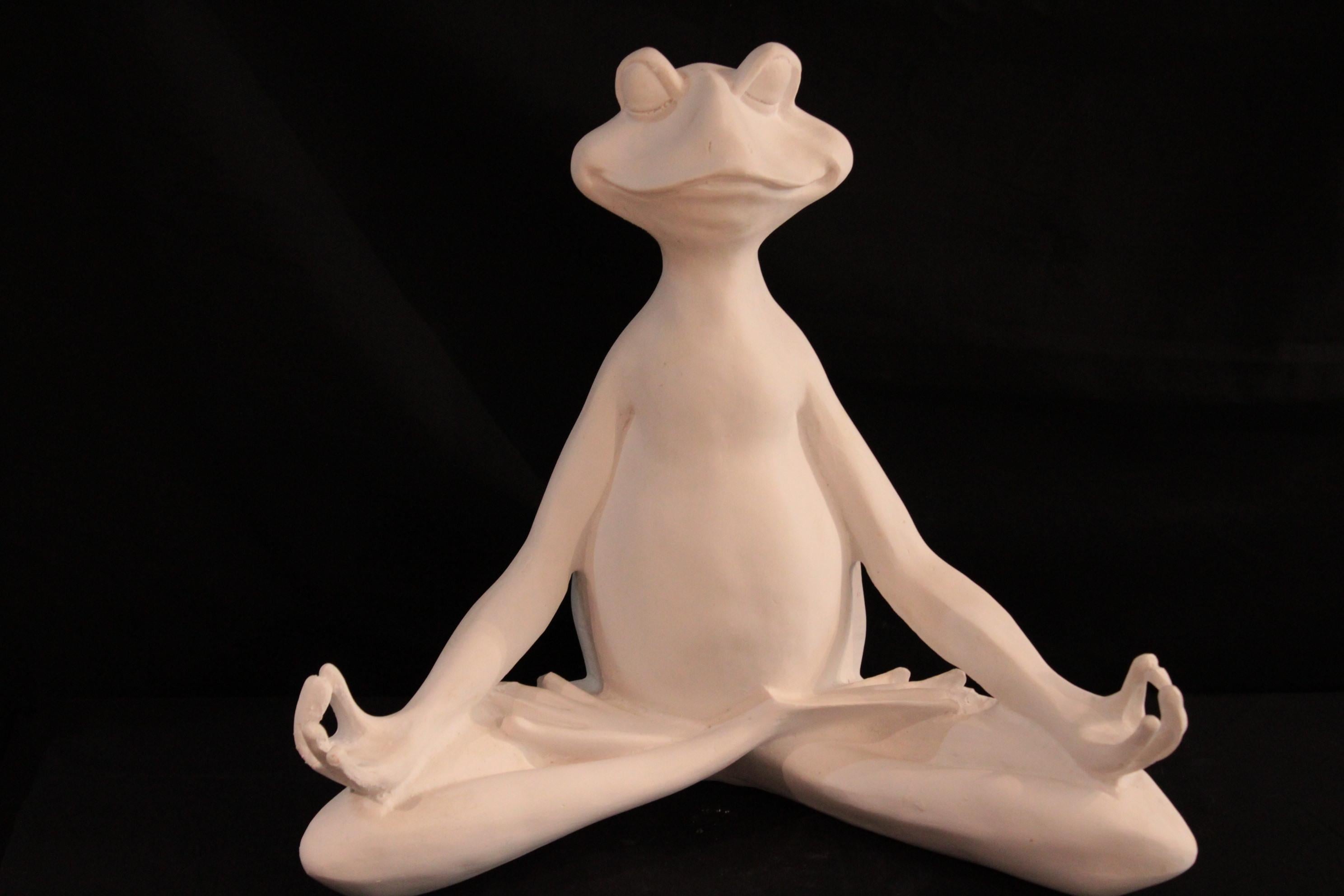 Yogacı Kurbağa Ham Polyester Obje 